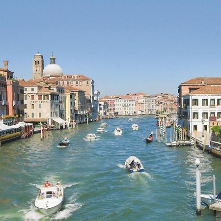 Cadelloca E Della Graticola Apartment Venesia Bagian luar foto